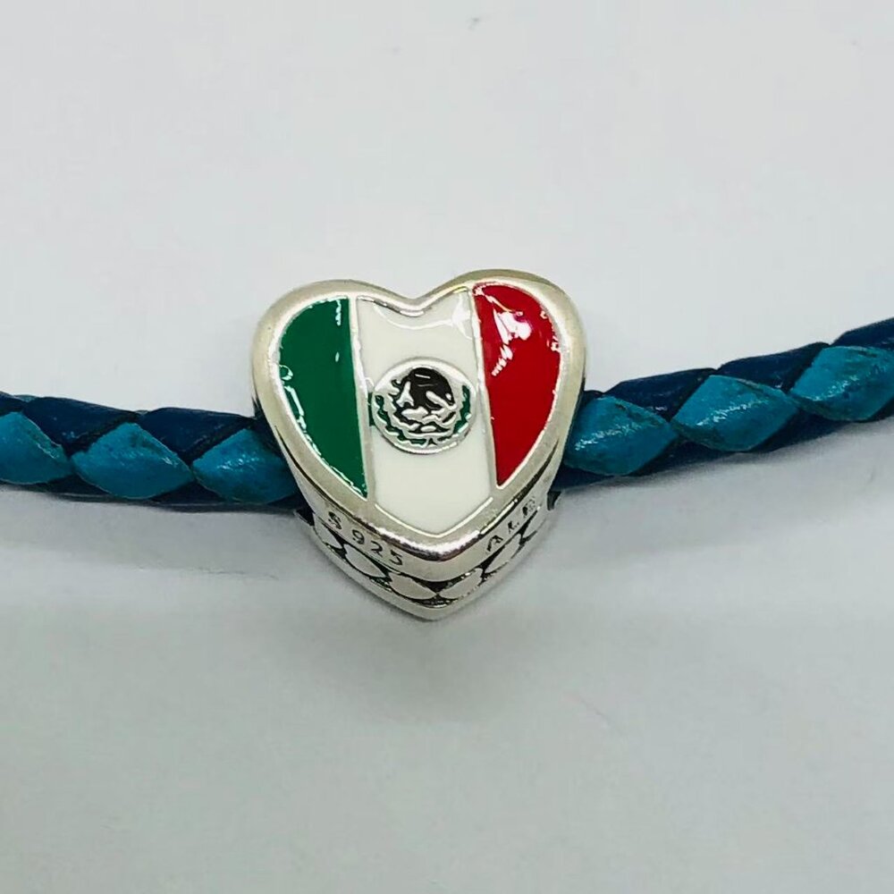 ✨✨PANDORA Mexico Exclusive Flag Heart Charm